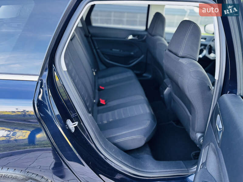 Універсал Peugeot 308 2015 в Здолбуніві
