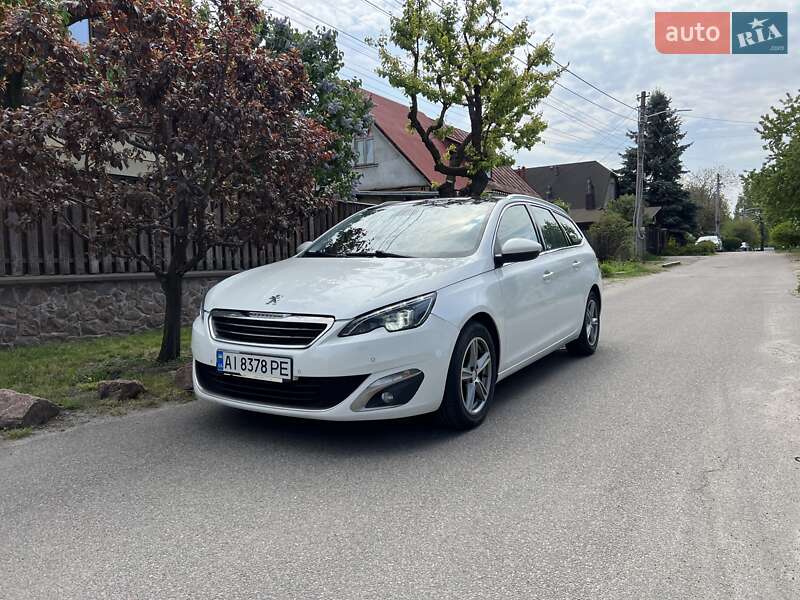 Универсал Peugeot 308 2016 в Киеве