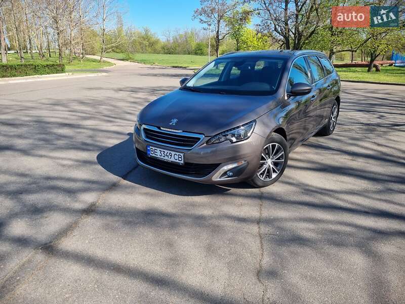 Універсал Peugeot 308 2015 в Южноукраїнську