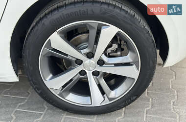 Хэтчбек Peugeot 308 2018 в 