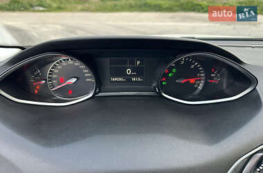 Хэтчбек Peugeot 308 2018 в 