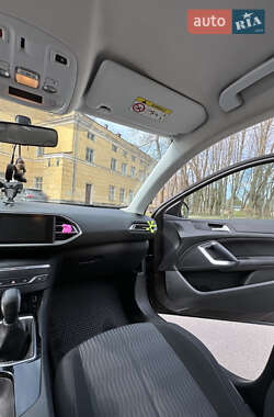 Универсал Peugeot 308 2015 в 