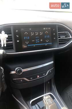 Універсал Peugeot 308 2018 в 