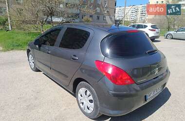 Хетчбек Peugeot 308 2008 в 