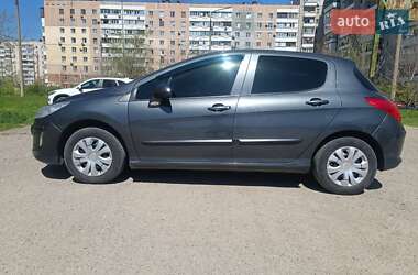 Хетчбек Peugeot 308 2008 в 