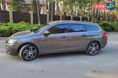 Универсал Peugeot 308 2014 в 