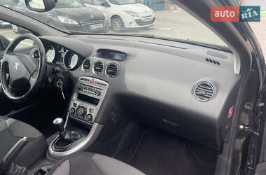 Хэтчбек Peugeot 308 2012 в 