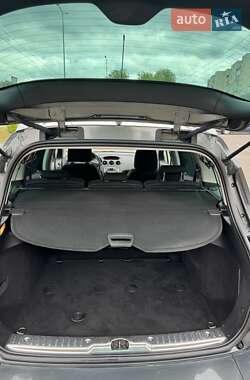 Универсал Peugeot 308 2012 в 