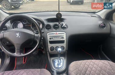 Хэтчбек Peugeot 308 2010 в 