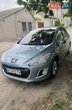 Хэтчбек Peugeot 308 2011 в Одессе