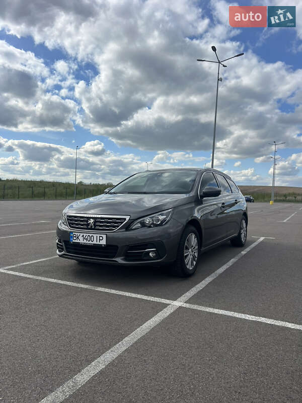 Універсал Peugeot 308 2019 в Рівному