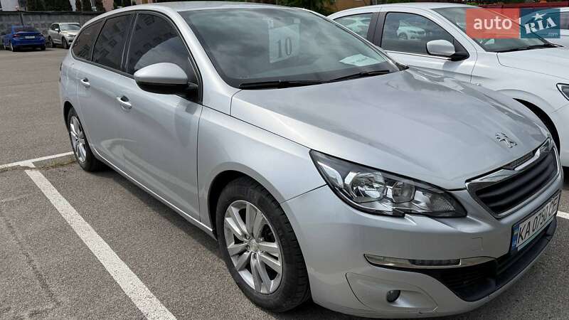 Peugeot 308 2016