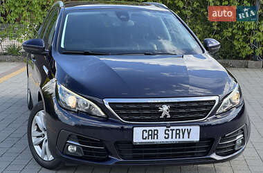 Универсал Peugeot 308 2018 в 