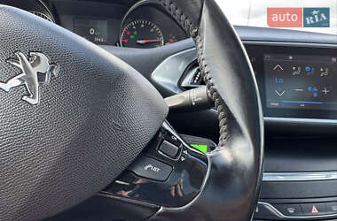 Универсал Peugeot 308 2018 в 
