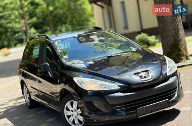Хэтчбек Peugeot 308 2008 в Трускавце