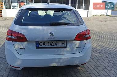 Универсал Peugeot 308 2015 в 