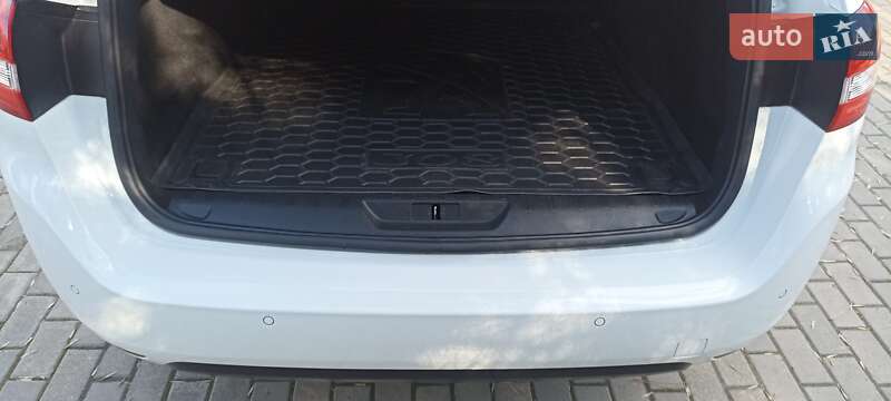 Универсал Peugeot 308 2015 в Каменке