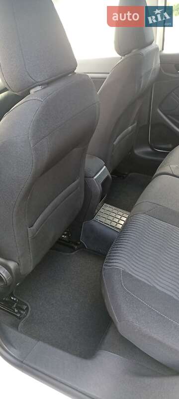 Универсал Peugeot 308 2015 в Каменке