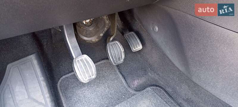 Универсал Peugeot 308 2015 в Каменке