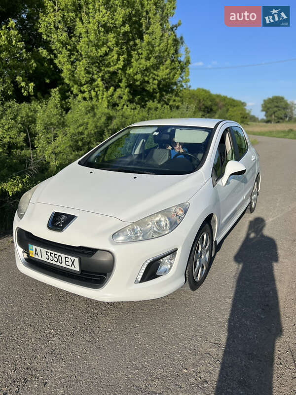 Peugeot 308 2012