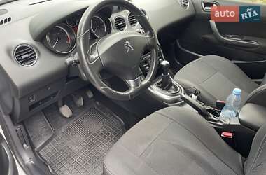Хетчбек Peugeot 308 2013 в 