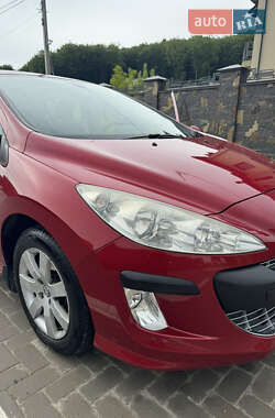 Хетчбек Peugeot 308 2008 в 