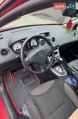 Хетчбек Peugeot 308 2008 в 