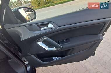 Універсал Peugeot 308 2015 в 