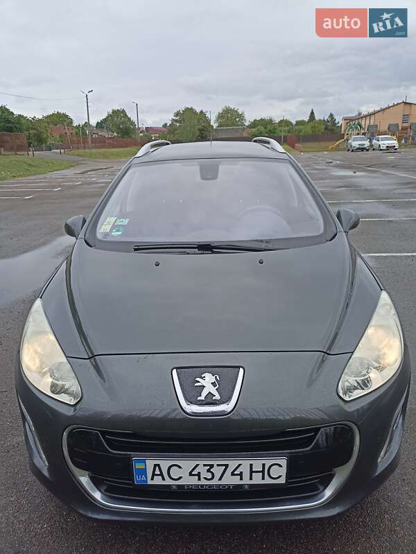 Универсал Peugeot 308 2011 в Луцке