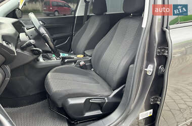 Хэтчбек Peugeot 308 2017 в 