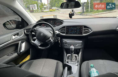 Хэтчбек Peugeot 308 2017 в 