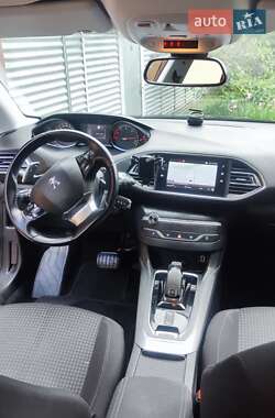 Универсал Peugeot 308 2020 в 