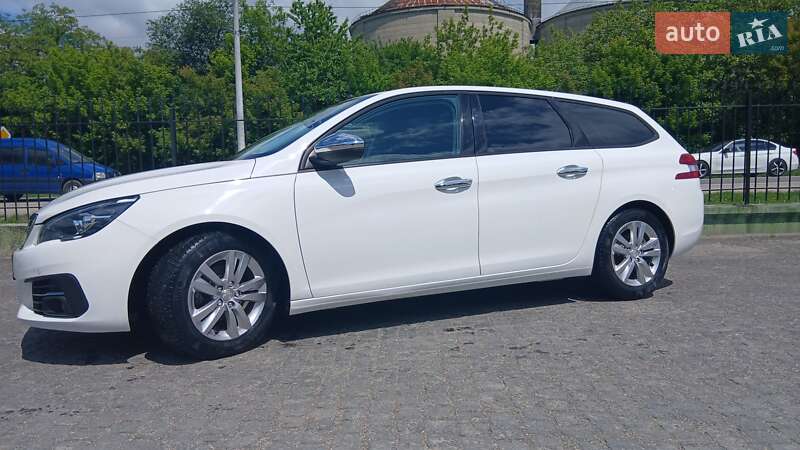 Универсал Peugeot 308 2018 в Кременце