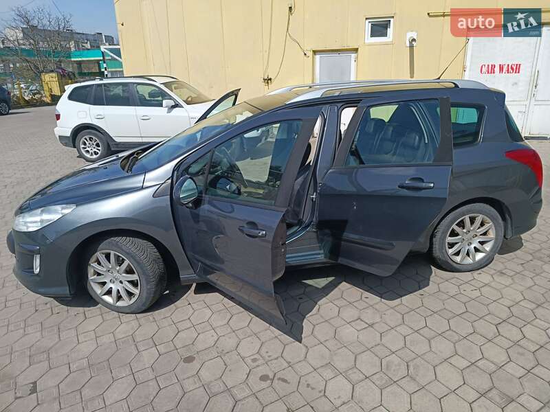 Универсал Peugeot 308 2008 в Львове