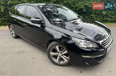 Универсал Peugeot 308 2015 в 