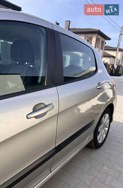 Хэтчбек Peugeot 308 2008 в 