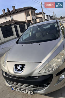 Хэтчбек Peugeot 308 2008 в 
