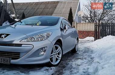 Кабриолет Peugeot 308 2009 в 