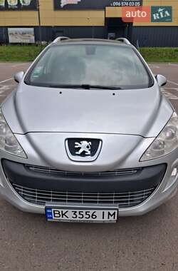 Универсал Peugeot 308 2010 в 