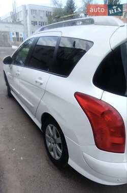 Универсал Peugeot 308 2013 в 
