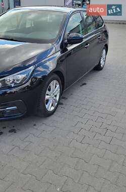 Універсал Peugeot 308 2017 в 