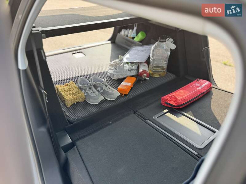 Универсал Peugeot 308 2015 в Ровно
