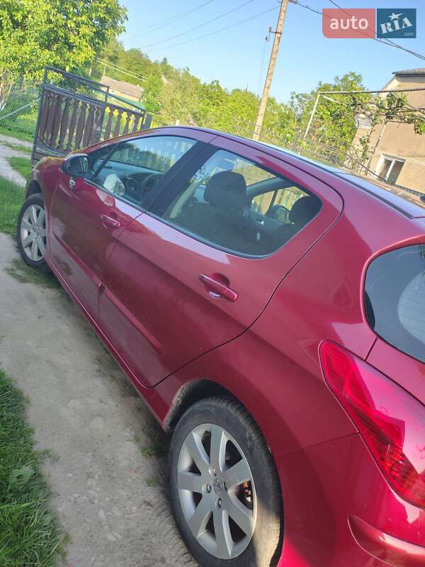 Хэтчбек Peugeot 308 2007 в Львове