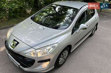 Хэтчбек Peugeot 308 2010 в Житомире