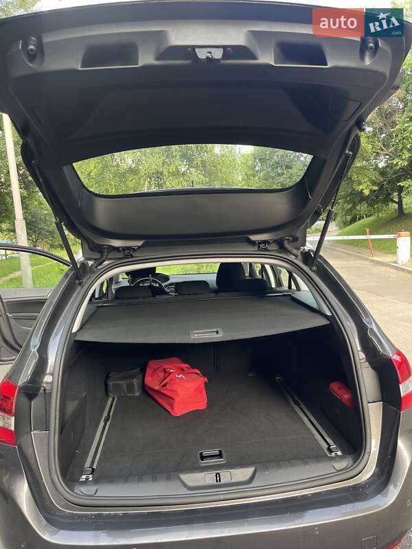 Универсал Peugeot 308 2020 в Киеве