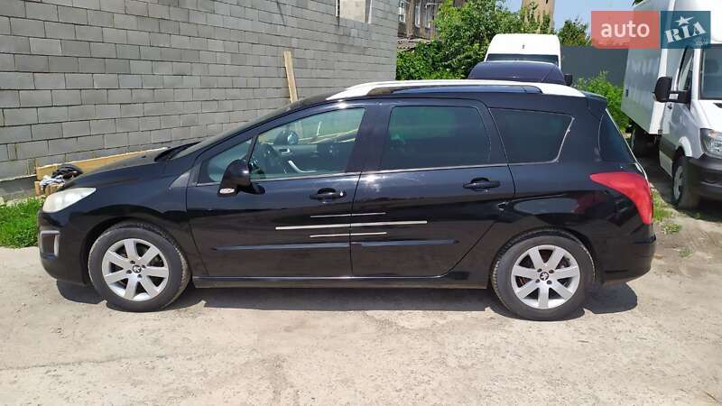 Универсал Peugeot 308 2012 в Ровно