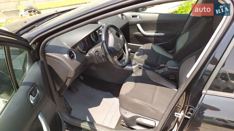 Универсал Peugeot 308 2012 в Ровно