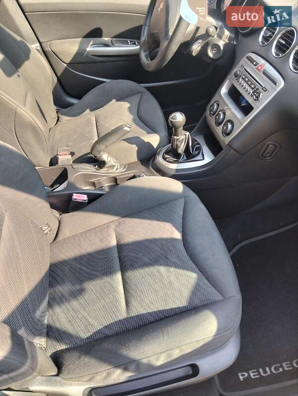 Хэтчбек Peugeot 308 2008 в Броварах