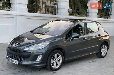 Хэтчбек Peugeot 308 2009 в Тернополе