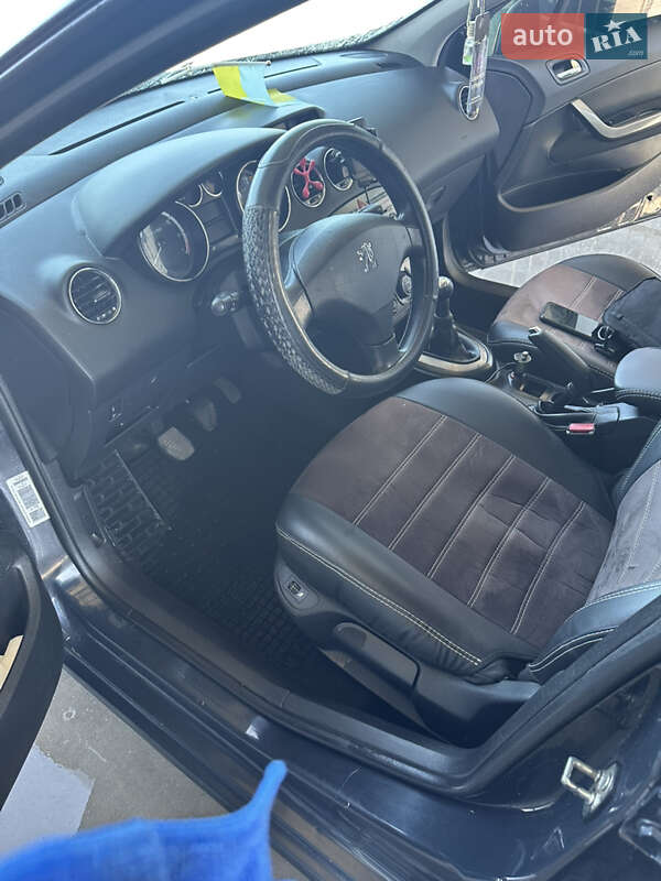 Хэтчбек Peugeot 308 2009 в Львове